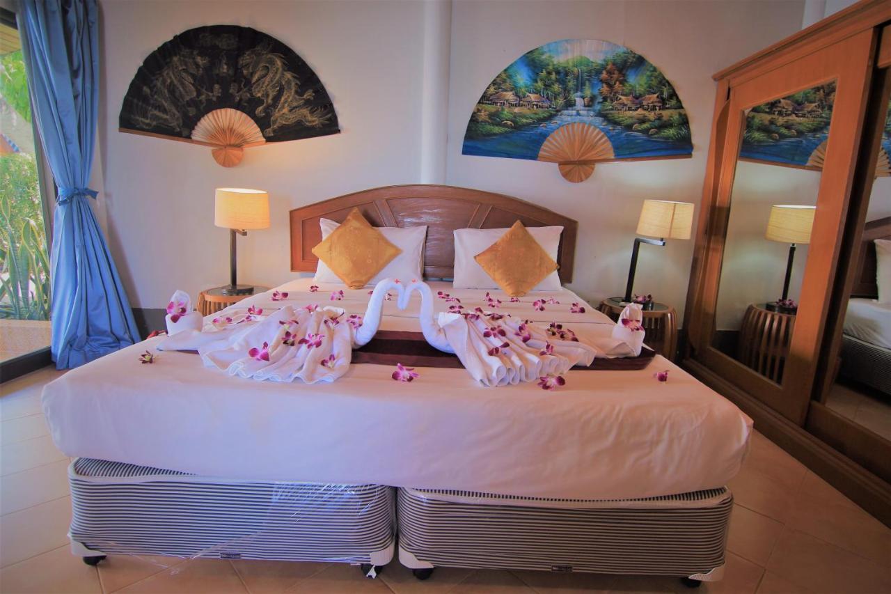 Bangrak Pier Samui Resort Bagian luar foto