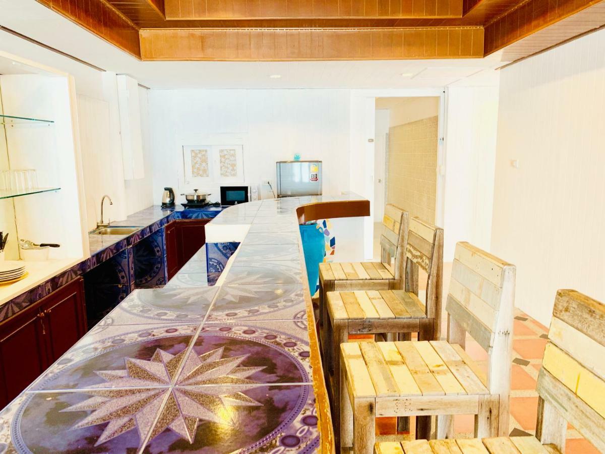Bangrak Pier Samui Resort Bagian luar foto